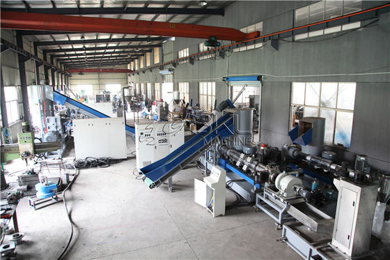 LLDPE Single Screw Extruder Machine 350Kg H Plastic Film Washing Line